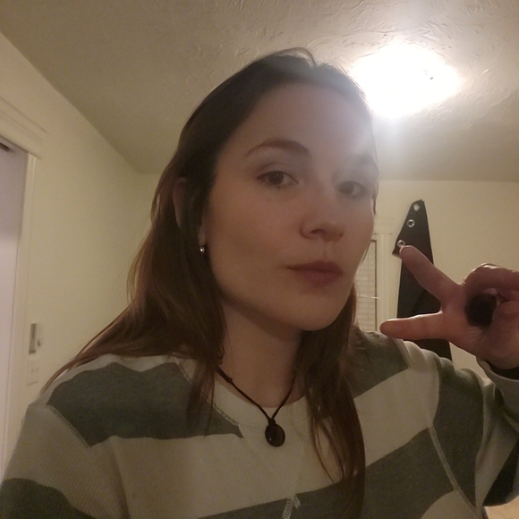 Meet your Posher, Maggie - Picture 2 of 2